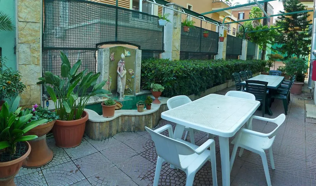 Monteverde E Austria Hotel Rome 3*,  Italy