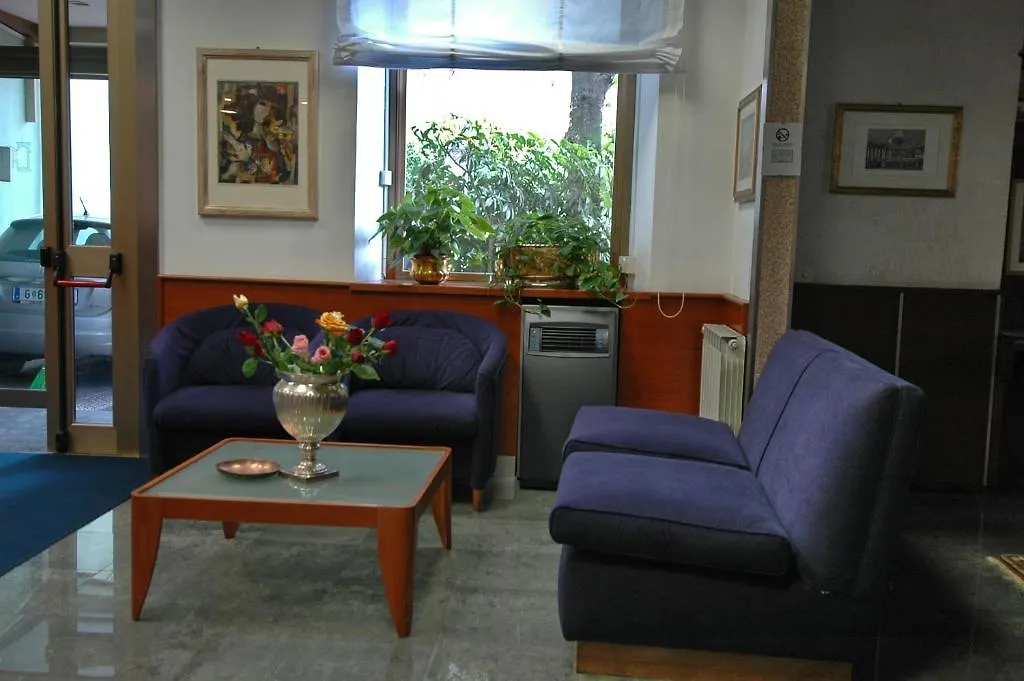 Monteverde E Austria Hotel Rome 3*,  Italy