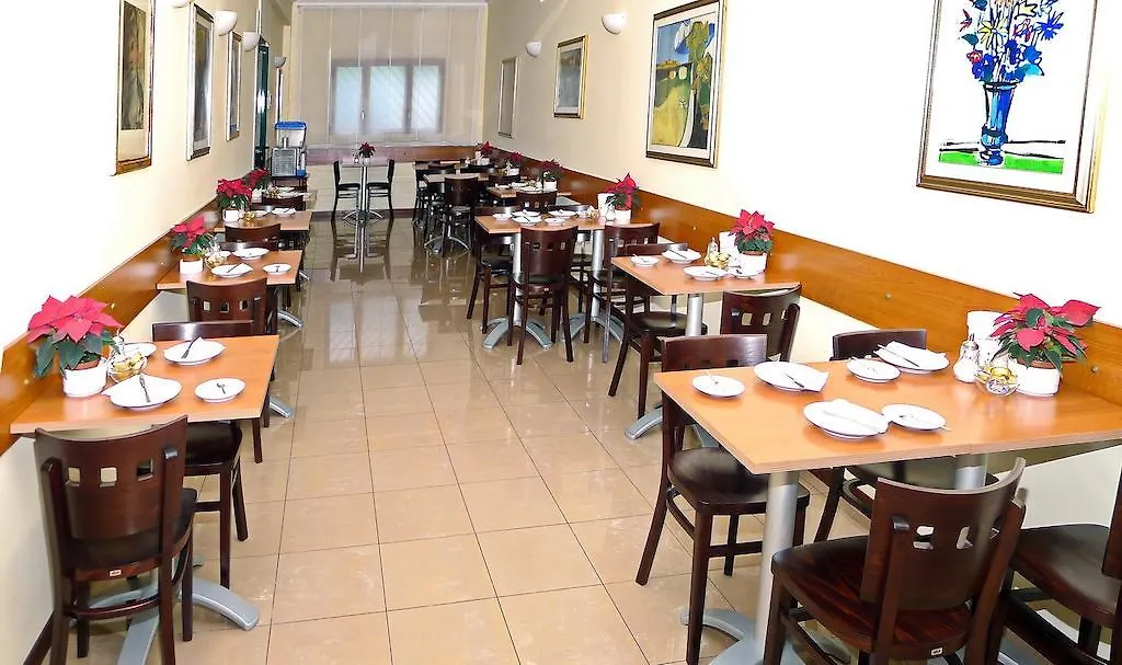 ***  Monteverde E Austria Otel Roma İtalya