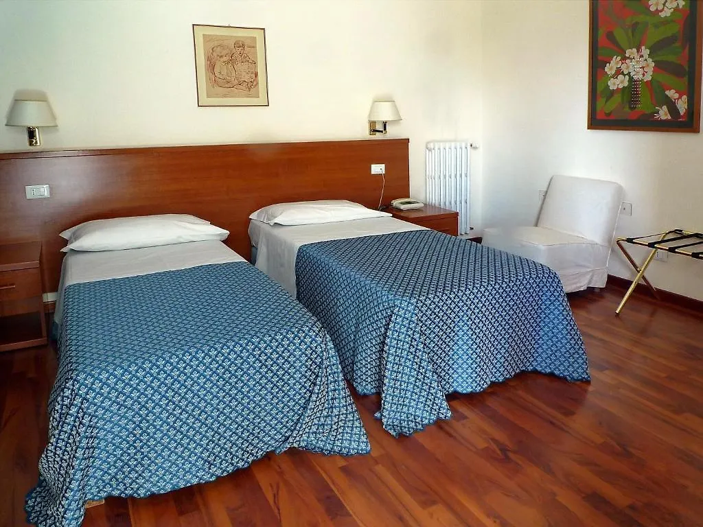 Monteverde E Austria Otel Roma